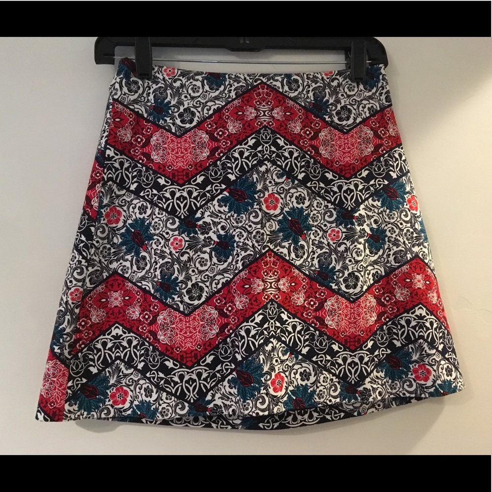 Express Floral Zig Zag Print Mini Skirt